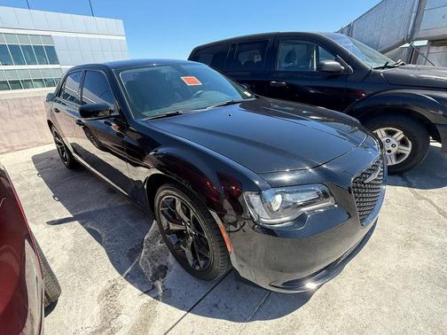 2021 Chrysler 300 Touring