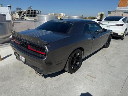 2017 Dodge Challenger SXT