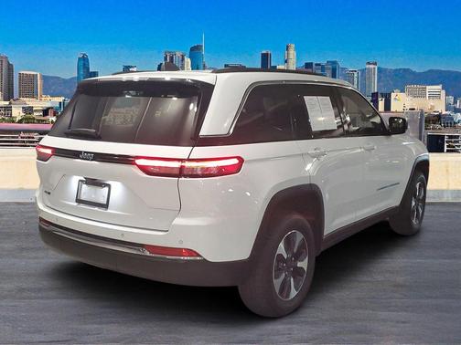 Bright White Clearcoat 2024 Jeep Grand Cherokee 4xe Base