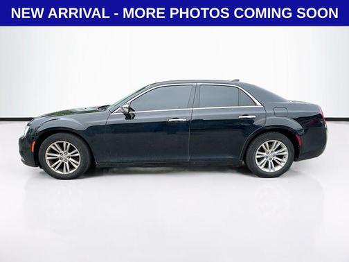 Gloss Black 2016 Chrysler 300 S