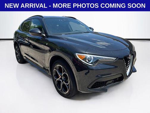 Vulcano Black Metallic 2023 Alfa Romeo Stelvio Ti
