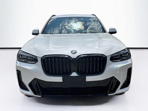 Mineral White Metallic 2024 BMW X3 xDrive30i