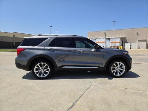 2021 Ford Explorer Platinum