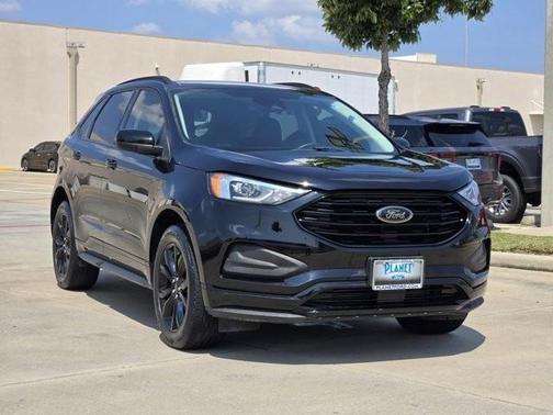 2022 Ford Edge SE