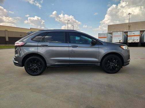 2023 Ford Edge SE