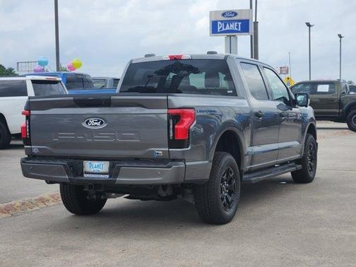2025 Ford F-150 Lightning XLT