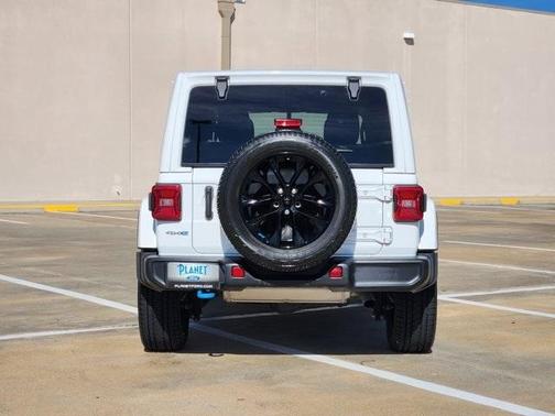 2022 Jeep Wrangler Unlimited 4xe Sahara