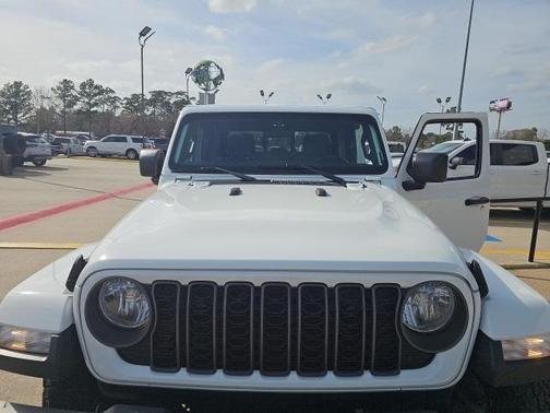 2025 Jeep Gladiator Sport