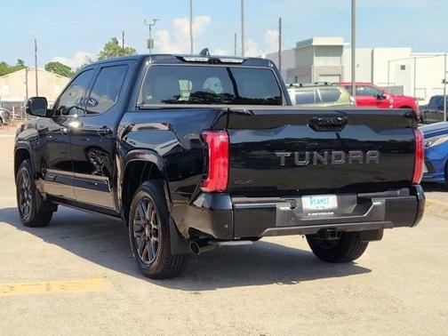 2025 Toyota Tundra Platinum