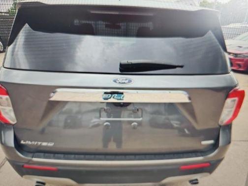 Gray Metallic 2024 Ford Explorer Limited