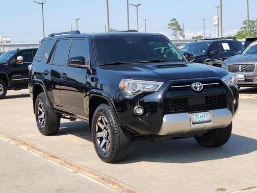 2023 Toyota 4Runner TRD Off Road