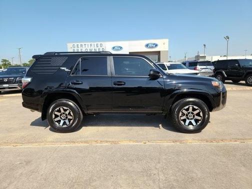 2023 Toyota 4Runner TRD Off Road