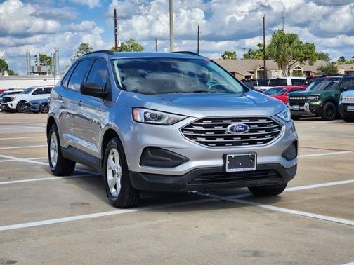 2022 Ford Edge SE