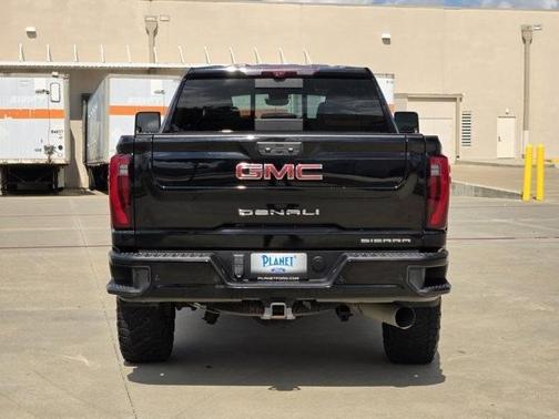 2024 GMC Sierra 2500 Denali