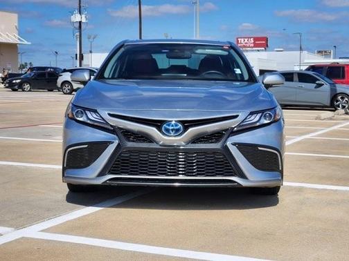 2024 Toyota Camry Hybrid XSE