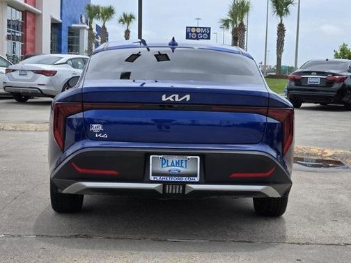 2025 Kia K4