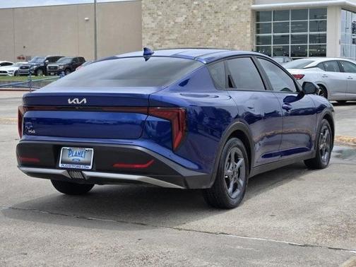 2025 Kia K4