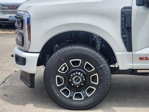 2025 Ford F-250 Platinum