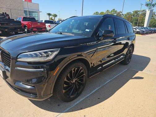 Black Metallic 2022 Lincoln Aviator Reserve RWD