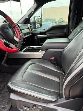 Black 2019 Ford F-250 Platinum