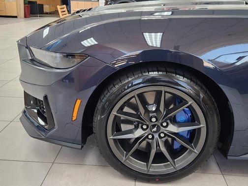 2025 Ford Mustang Dark Horse
