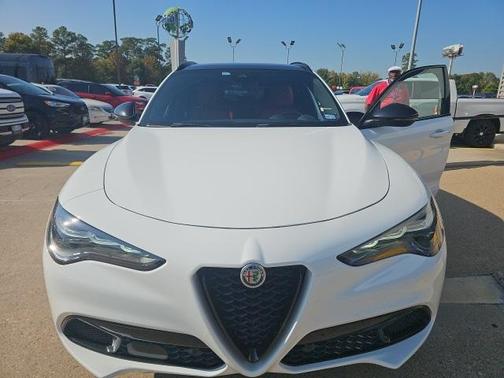 2024 Alfa Romeo Stelvio Veloce
