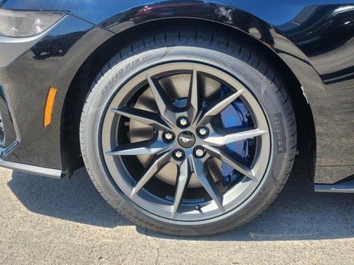 2025 Ford Mustang Dark Horse