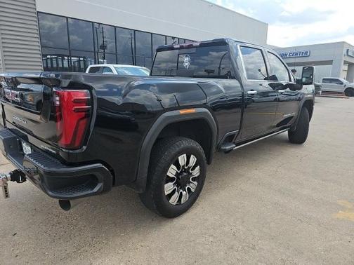 2024 GMC Sierra 2500 Denali
