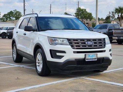 2017 Ford Explorer Base