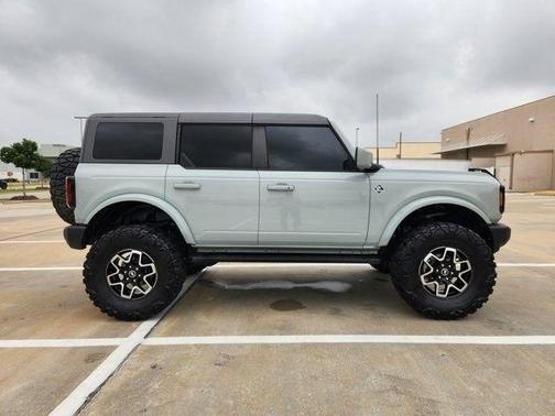 Cactus 2024 Ford Bronco Outer Banks