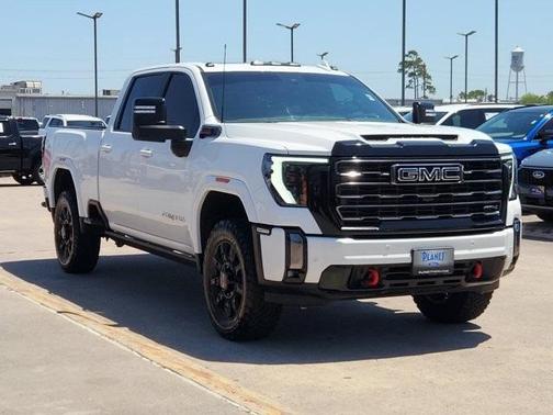 2024 GMC Sierra 2500 AT4