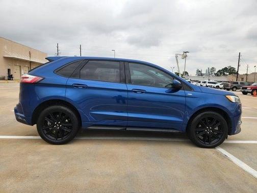 Atlas Blue Metallic 2024 Ford Edge ST Line