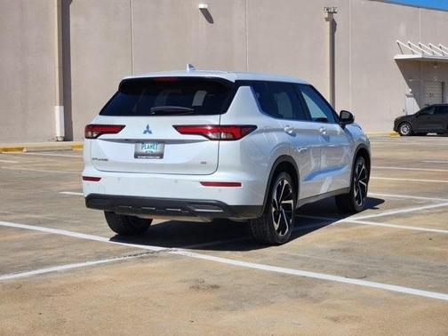 2022 Mitsubishi Outlander SE Launch Edition