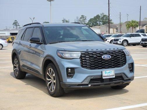 2025 Ford Explorer ST-Line RWD