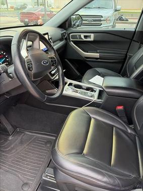 Black Metallic 2023 Ford Explorer XLT
