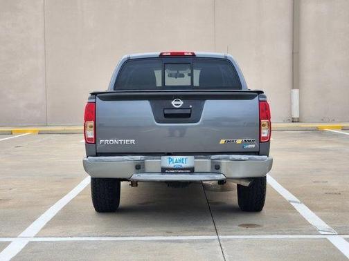 Gun Metallic 2018 Nissan Frontier Desert Runner