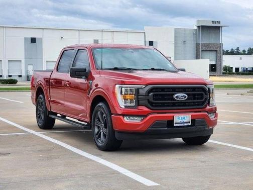 Chili Pepper Red 2023 Ford F-150 XLT