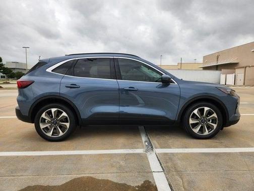 Vapor Blue 2023 Ford Escape Platinum