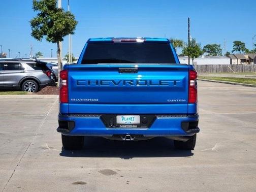 2022 Chevrolet Silverado 1500 Custom