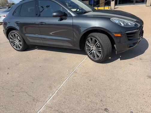 2017 Porsche Macan S