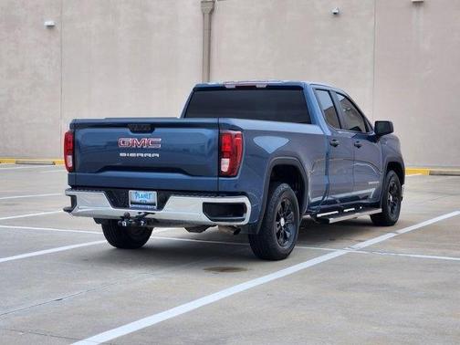Metallic 2024 GMC Sierra 1500 Pro