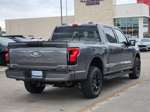 2025 Ford F-150 Lightning XLT