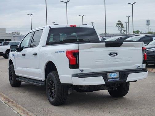 2025 Ford F-150 Lightning XLT
