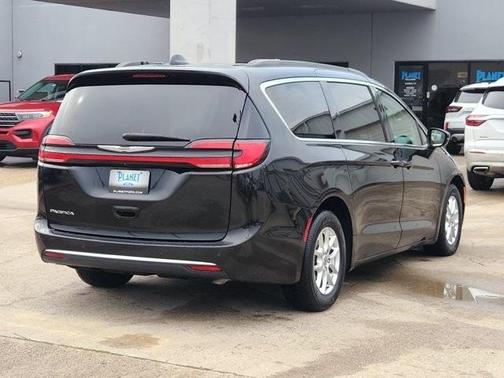 2022 Chrysler Pacifica Touring-L