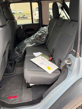 Anvil Clearcoat 2024 Jeep Wrangler Sport