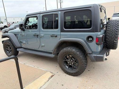 Anvil Clearcoat 2024 Jeep Wrangler Sport