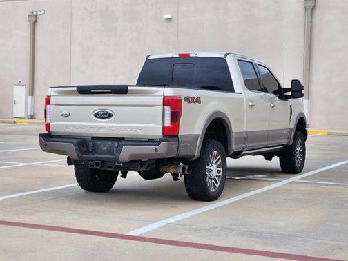 White Gold 2018 Ford F-250 King Ranch