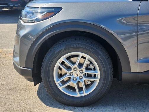 2025 Ford Explorer Active RWD
