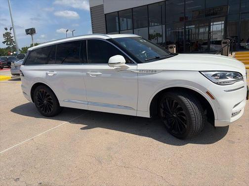 White 2021 Lincoln Aviator Reserve AWD