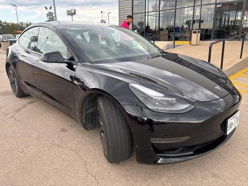 2022 Tesla Model 3 Base
